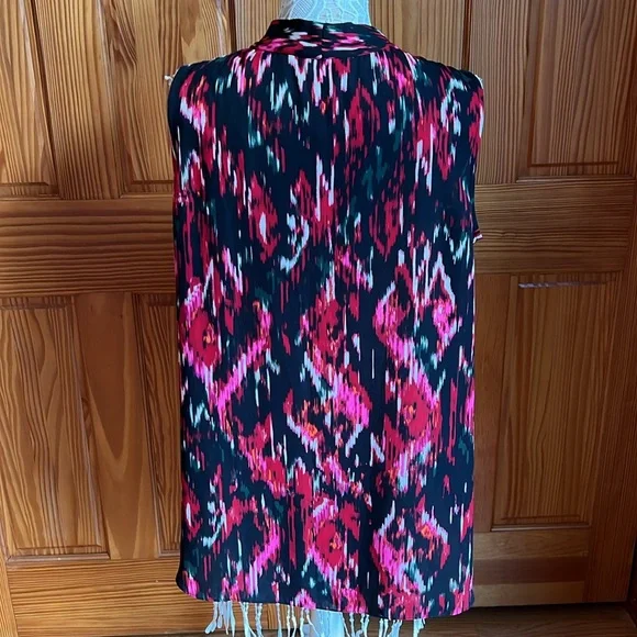 Vince Camuto Geometric Tank Top Blouse in Red - Picture 4 of 4